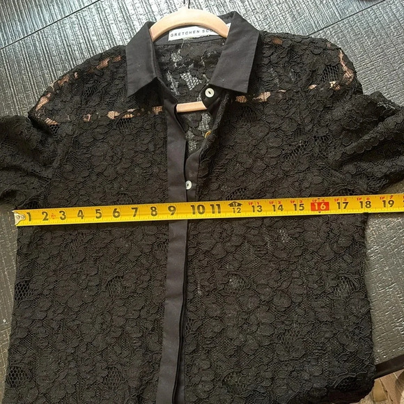 Gretchen Scott Lacelet Button Down Blouse in Black w/ Floral Pattern size Small - Picture 8 of 10